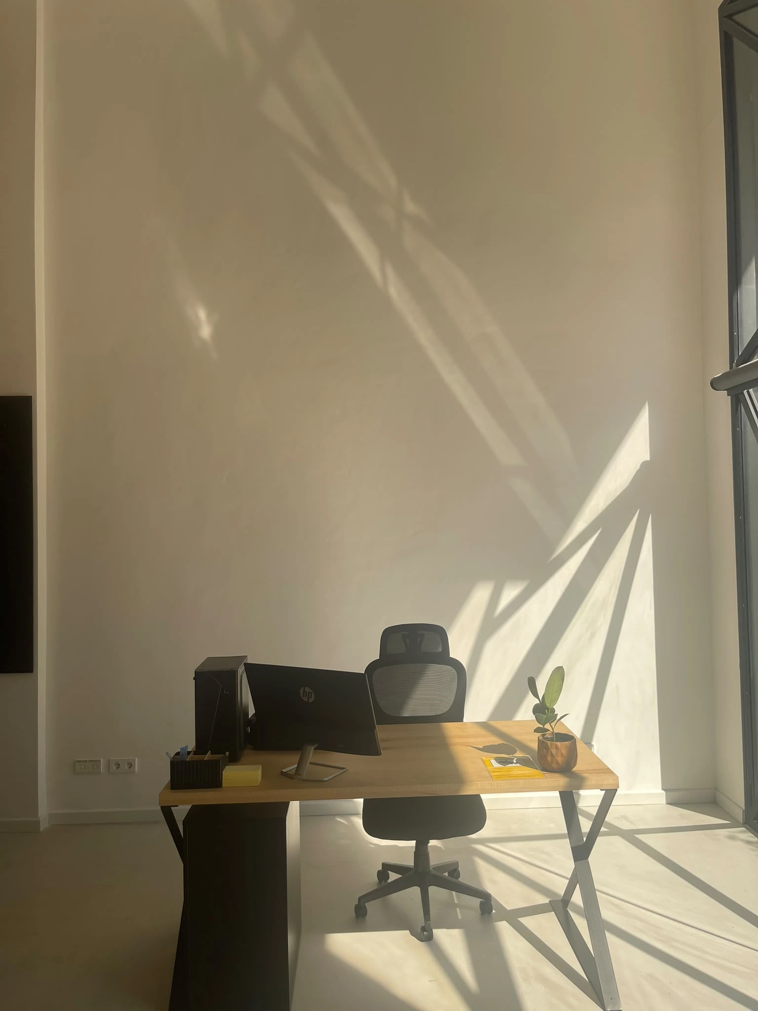 Escritorio de R25 Consultores